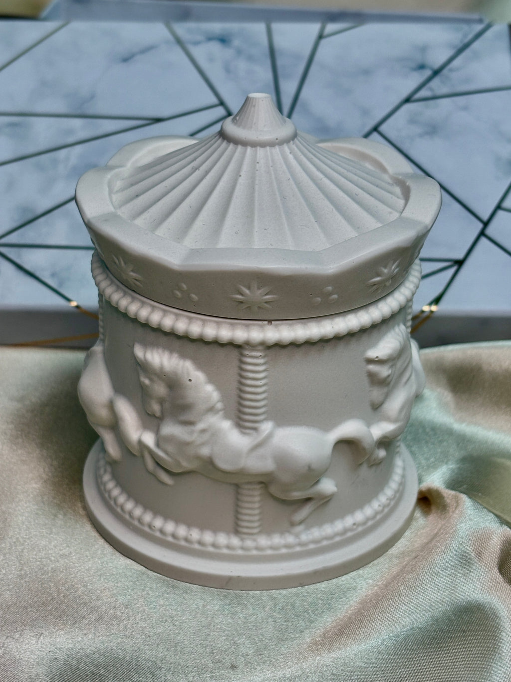 Karácsonyi körhinta tégely